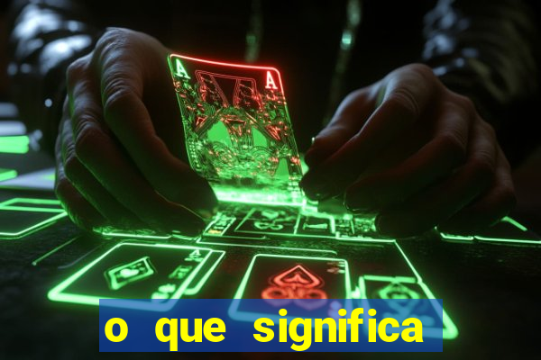 o que significa quando a luz acende sozinha